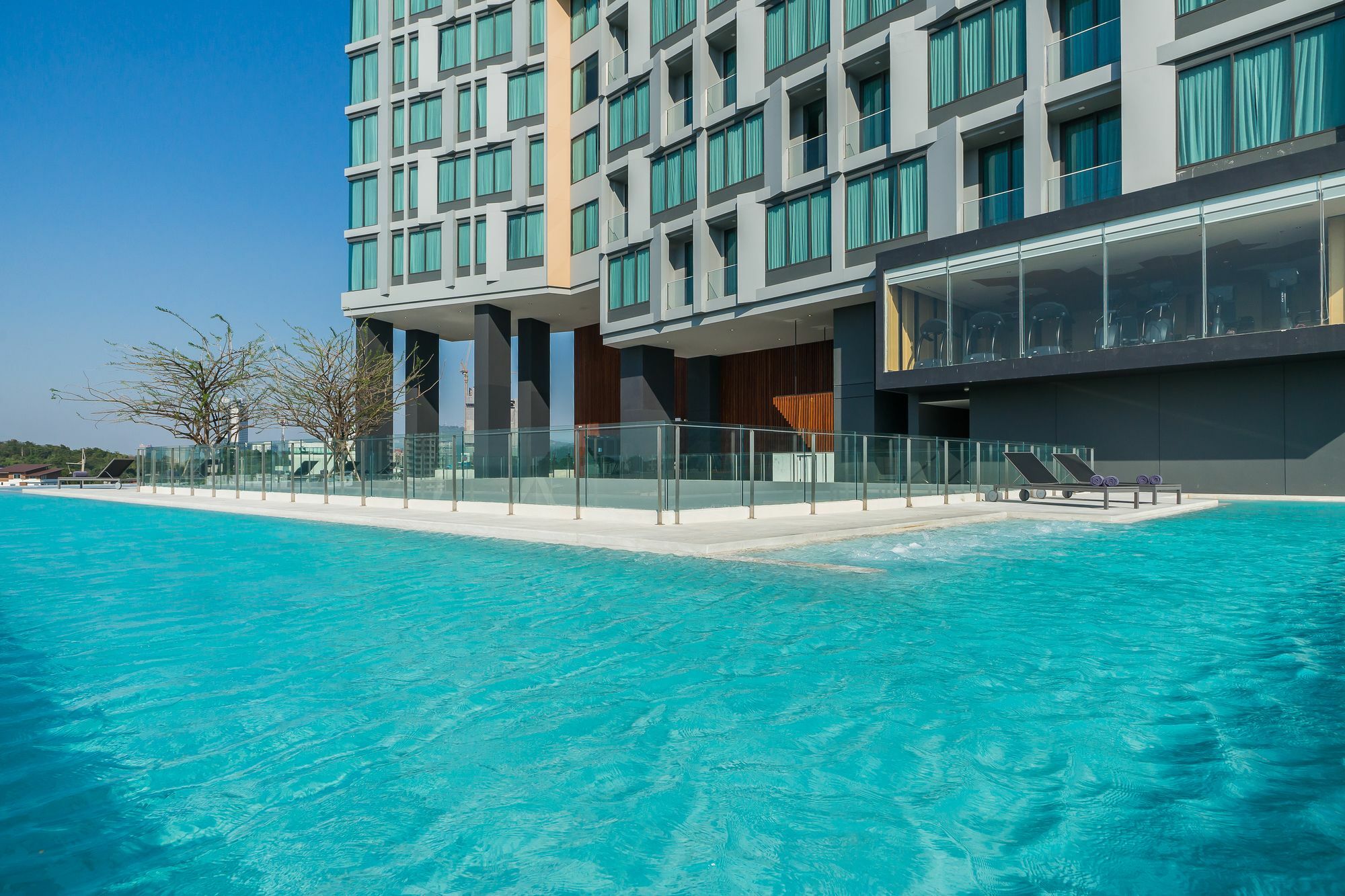 Arize Hotel Sri Racha Si Racha Exterior foto