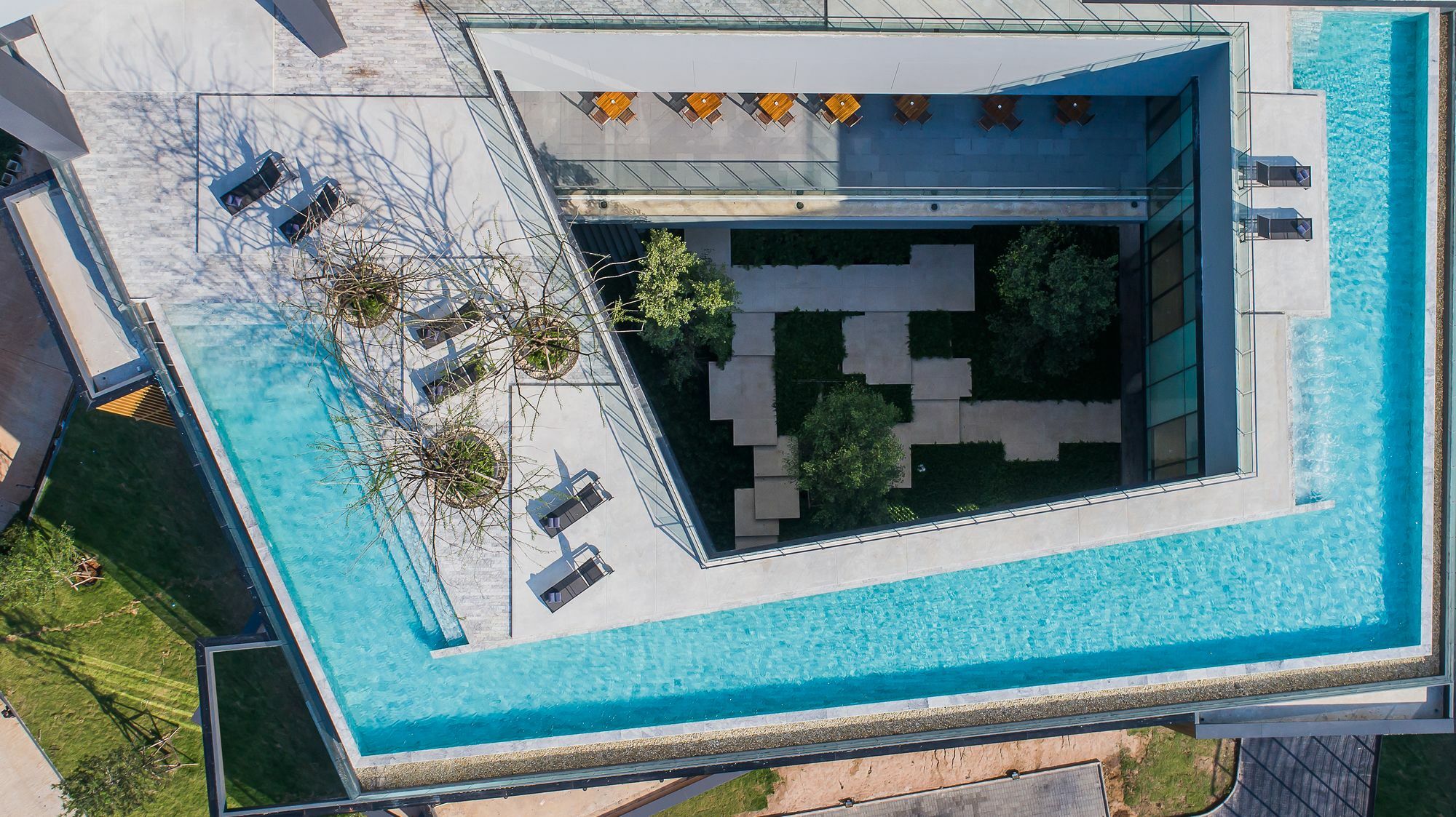 Arize Hotel Sri Racha Si Racha Exterior foto